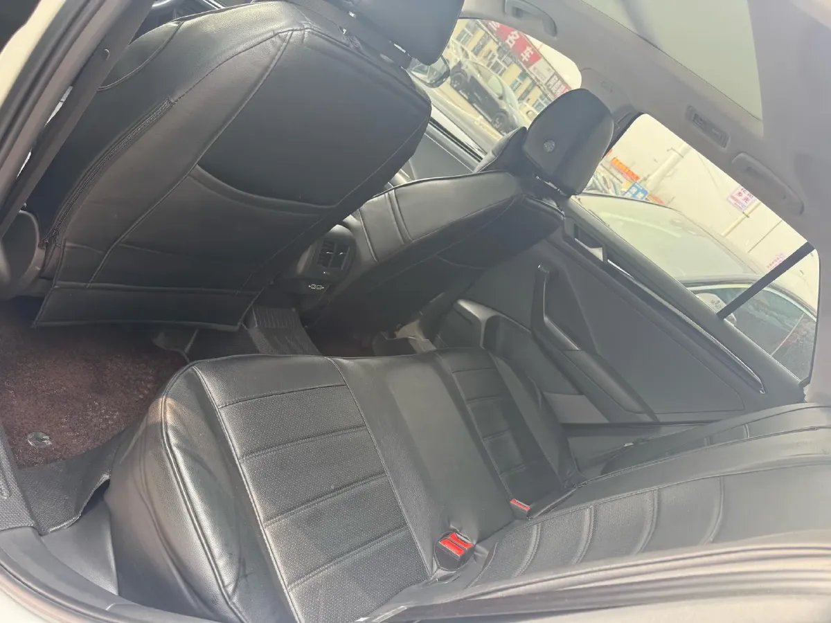 2021 Volkswagen T-Roc 1.4T 150HP L4 7DCT,autocango,china used car exporter,china ev exporter,chinese used car exporter,chinese used ev exporter