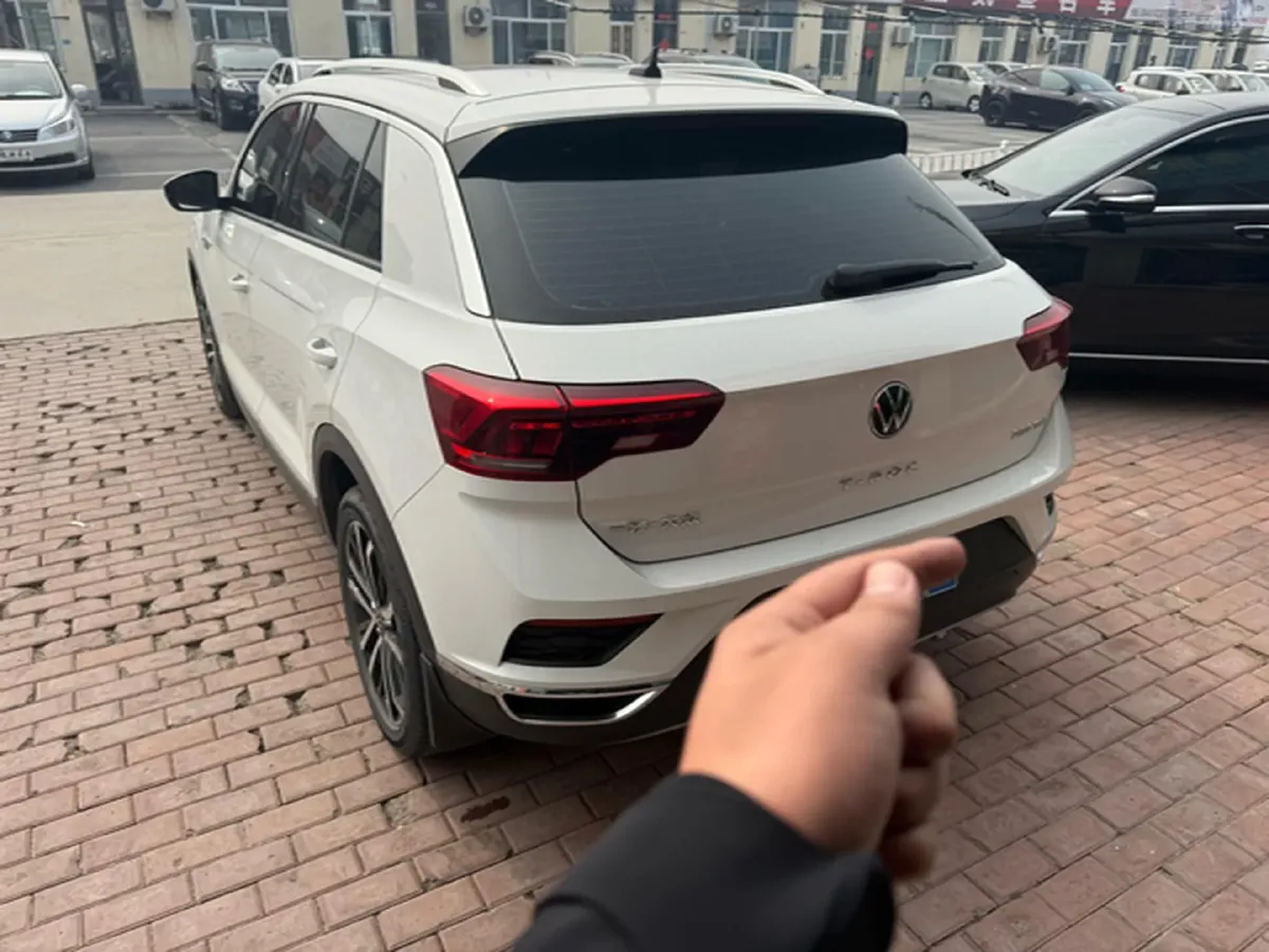 2021 Volkswagen T-Roc 1.4T 150HP L4 7DCT,autocango,china used car exporter,china ev exporter,chinese used car exporter,chinese used ev exporter