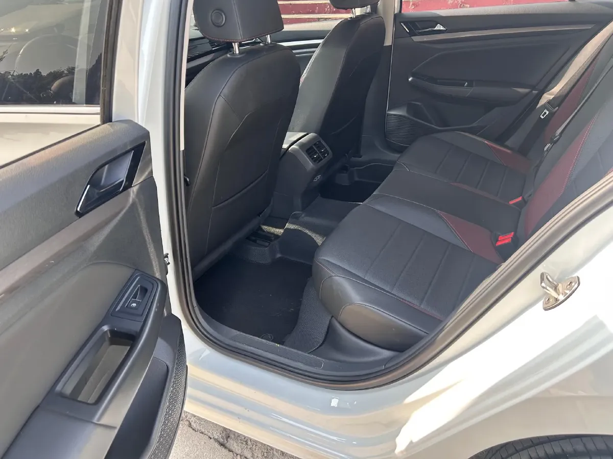 2020 Volkswagen Bora 1.5L 113HP L4 6AT,autocango,china used car exporter,china ev exporter,chinese used car exporter,chinese used ev exporter