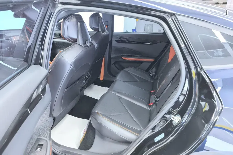 2022 ChangAn UNI-V 1.5T 188HP L4 7DCT,autocango,china used car exporter,china ev exporter,chinese used car exporter,chinese used ev exporter