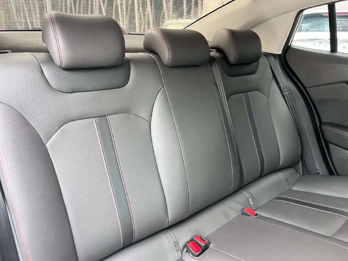 2021 DongFeng Aeolus YiXuan 1.5T 150HP L4 6DCT,autocango,china used car exporter,china ev exporter,chinese used car exporter,chinese used ev exporter