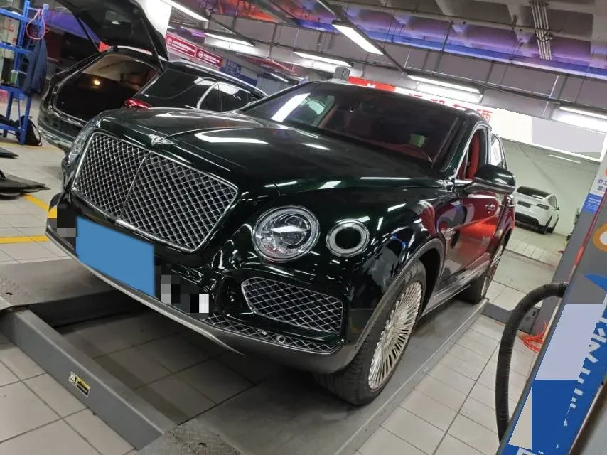 2021 Bentley Bentayga 4.0T 550HP V8 8AT,autocango,china used car exporter,china ev exporter,chinese used car exporter,chinese used ev exporter