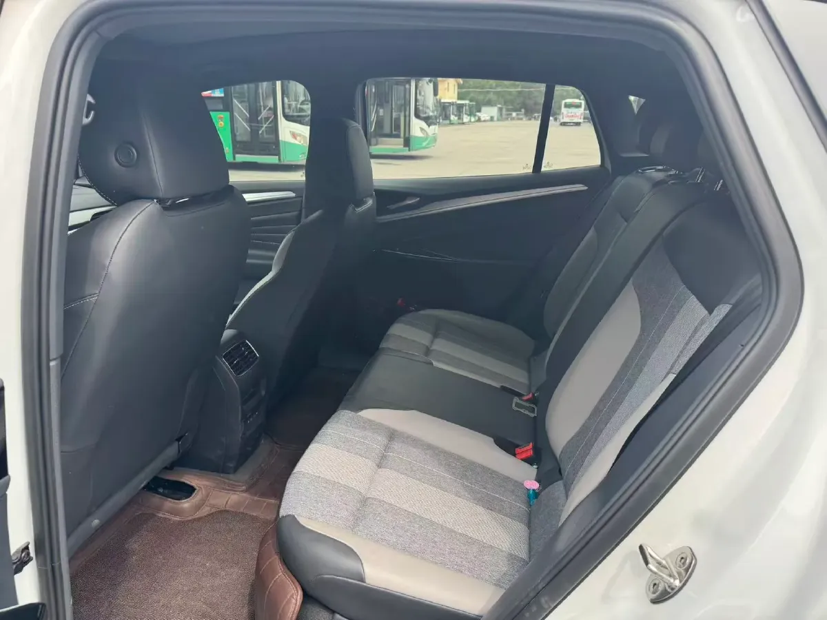 2025 Volkswagen ID.4 Crozz BEV 80.4KWH,autocango,china used car exporter,china ev exporter,chinese used car exporter,chinese used ev exporter