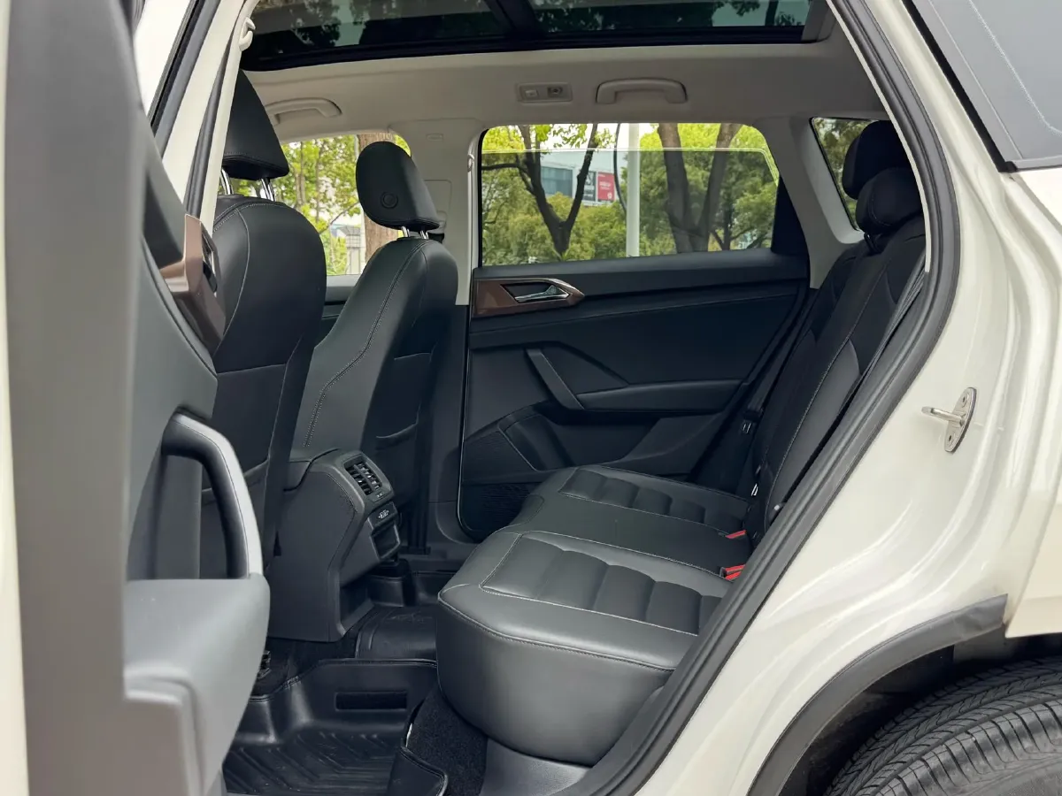 2020 Volkswagen Tharu 1.4T 150HP L4 7DCT,autocango,china used car exporter,china ev exporter,chinese used car exporter,chinese used ev exporter