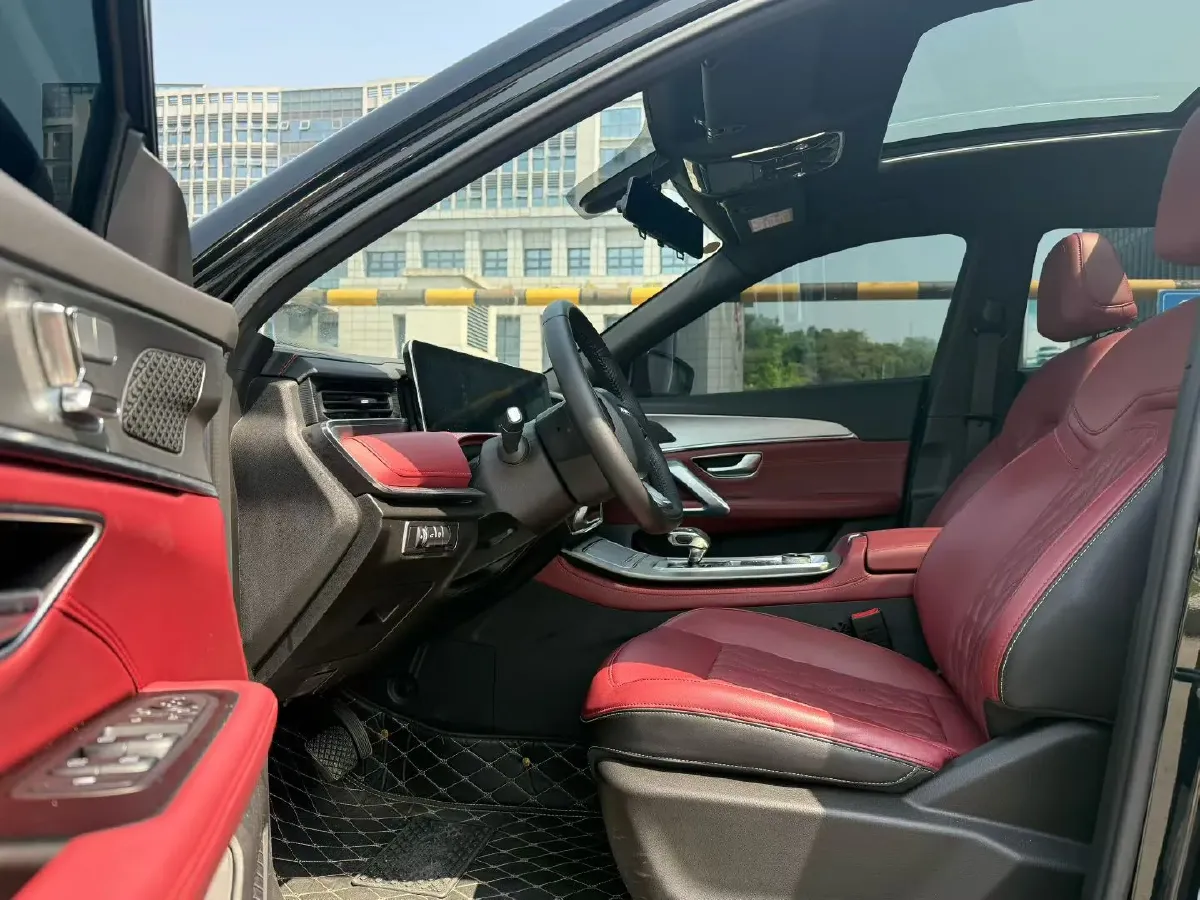 2023 Jetour X70 Plus 1.5T 156HP L4 6DCT,autocango,china used car exporter,china ev exporter,chinese used car exporter,chinese used ev exporter