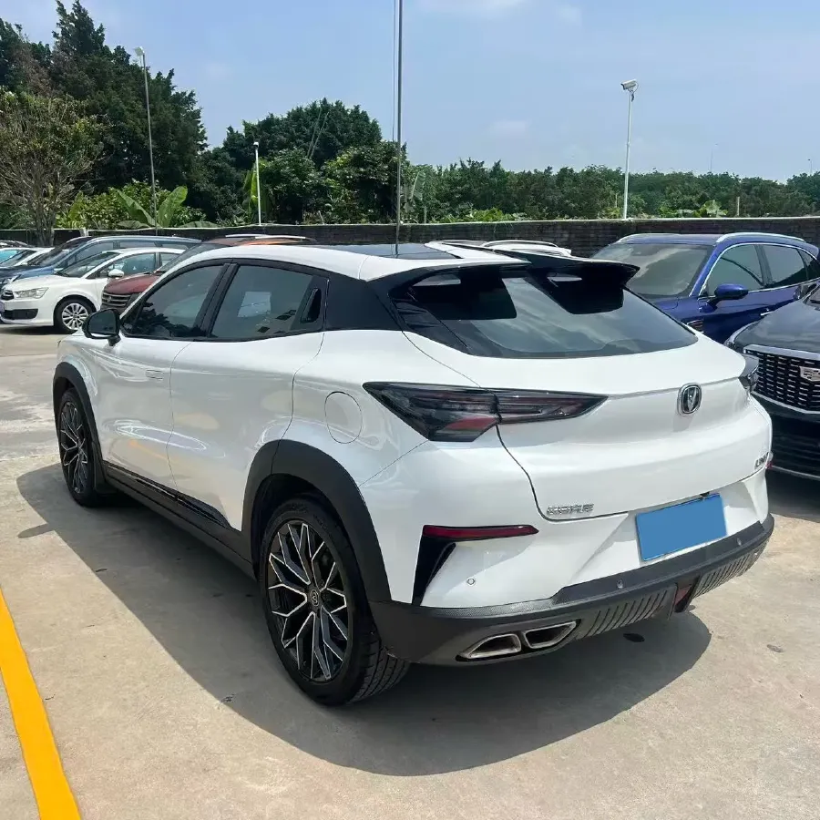 2022 ChangAn UNI-T 1.5T 188HP L4 7DCT,autocango,china used car exporter,china ev exporter,chinese used car exporter,chinese used ev exporter