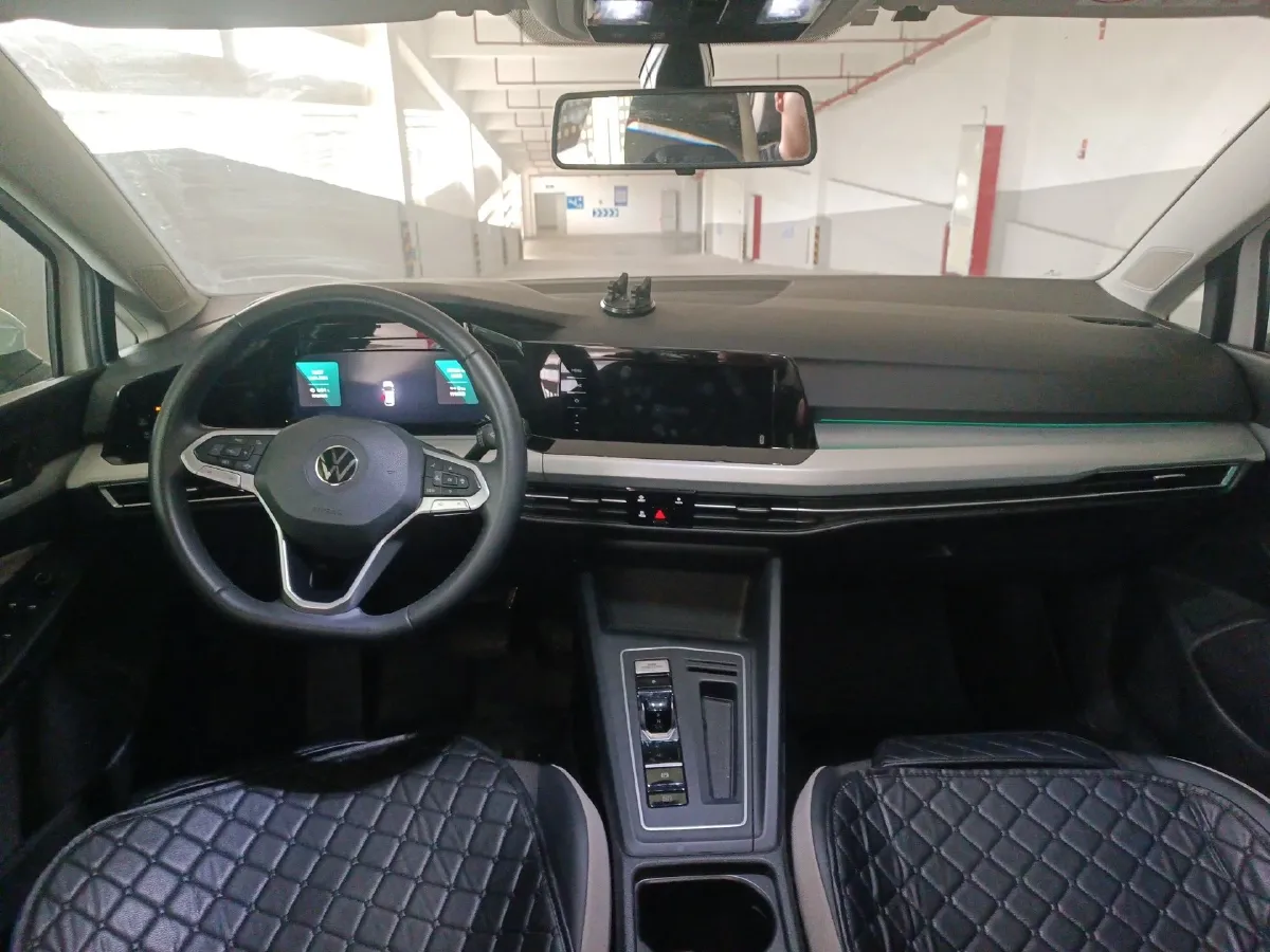 2023 Volkswagen Golf 1.4T 150HP L4 7DCT,autocango,china used car exporter,china ev exporter,chinese used car exporter,chinese used ev exporter