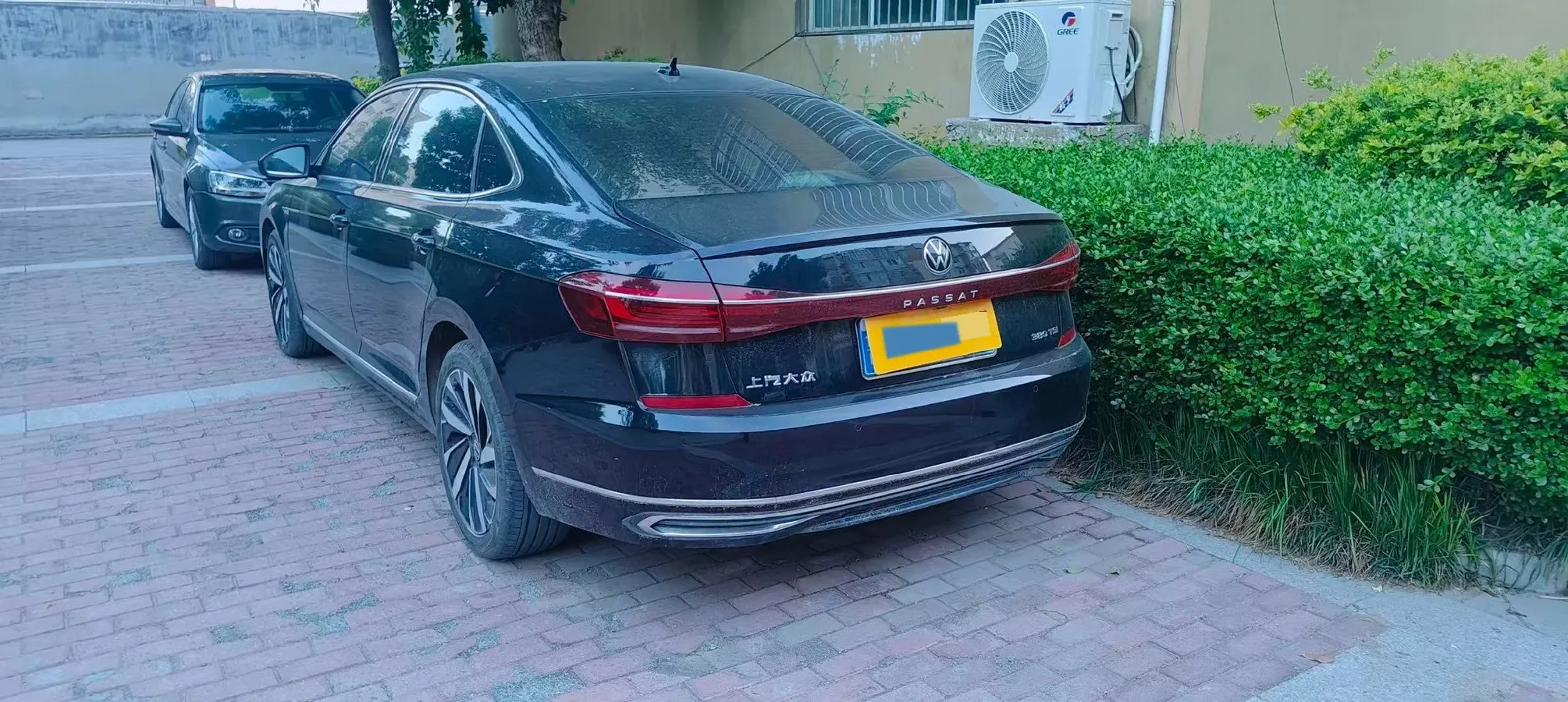 2024 Volkswagen Passat 2.0T 220HP L4 7DCT,autocango,china used car exporter,china ev exporter,chinese used car exporter,chinese used ev exporter