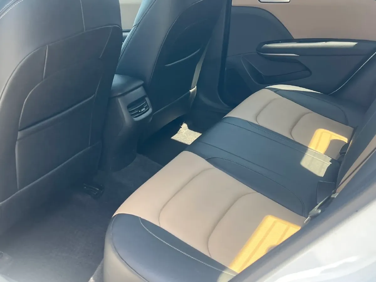 2022 Chevrolet Monza 1.5L 113HP L4 6AT,autocango,china used car exporter,china ev exporter,chinese used car exporter,chinese used ev exporter