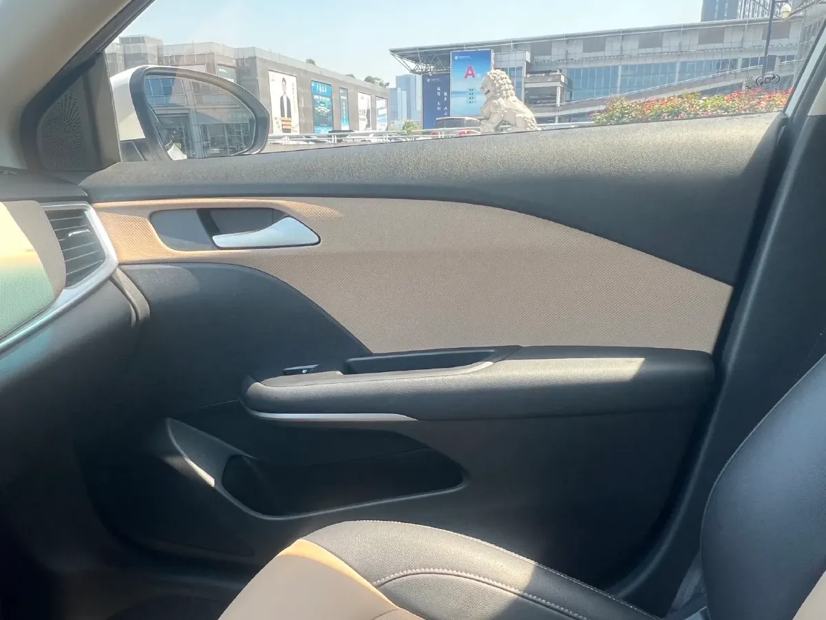 2022 Chevrolet Monza 1.5L 113HP L4 6AT,autocango,china used car exporter,china ev exporter,chinese used car exporter,chinese used ev exporter