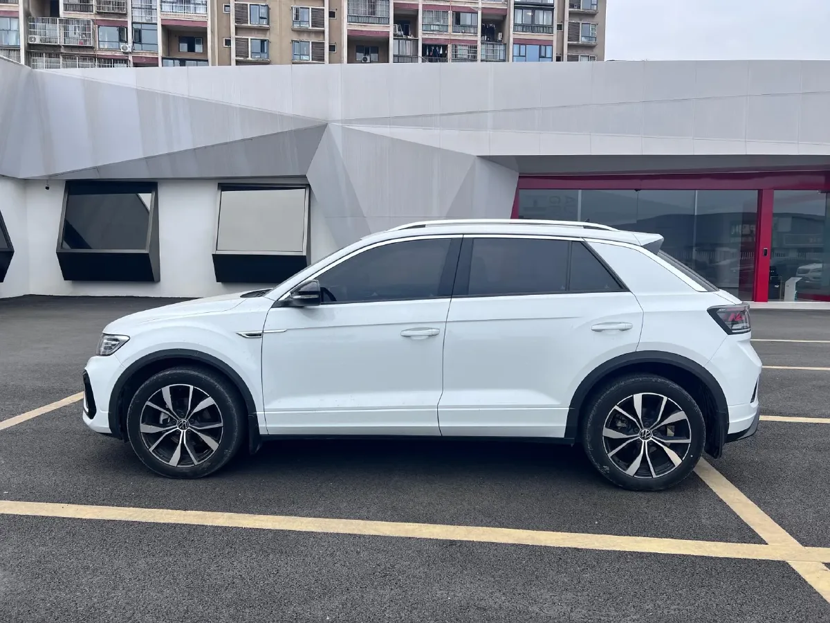 2024 Volkswagen T-Roc 1.5T 160HP L4 7DCT,autocango,china used car exporter,china ev exporter,chinese used car exporter,chinese used ev exporter