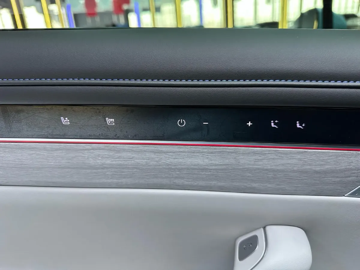 2025 Luxeed S7 BEV 100KWH,autocango,china used car exporter,china ev exporter,chinese used car exporter,chinese used ev exporter