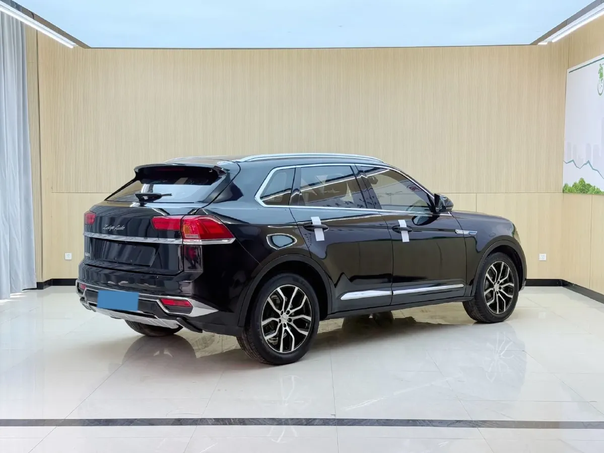 2018 Zotye Damy X7 2.0T 190HP L4 8AT,autocango,china used car exporter,china ev exporter,chinese used car exporter,chinese used ev exporter