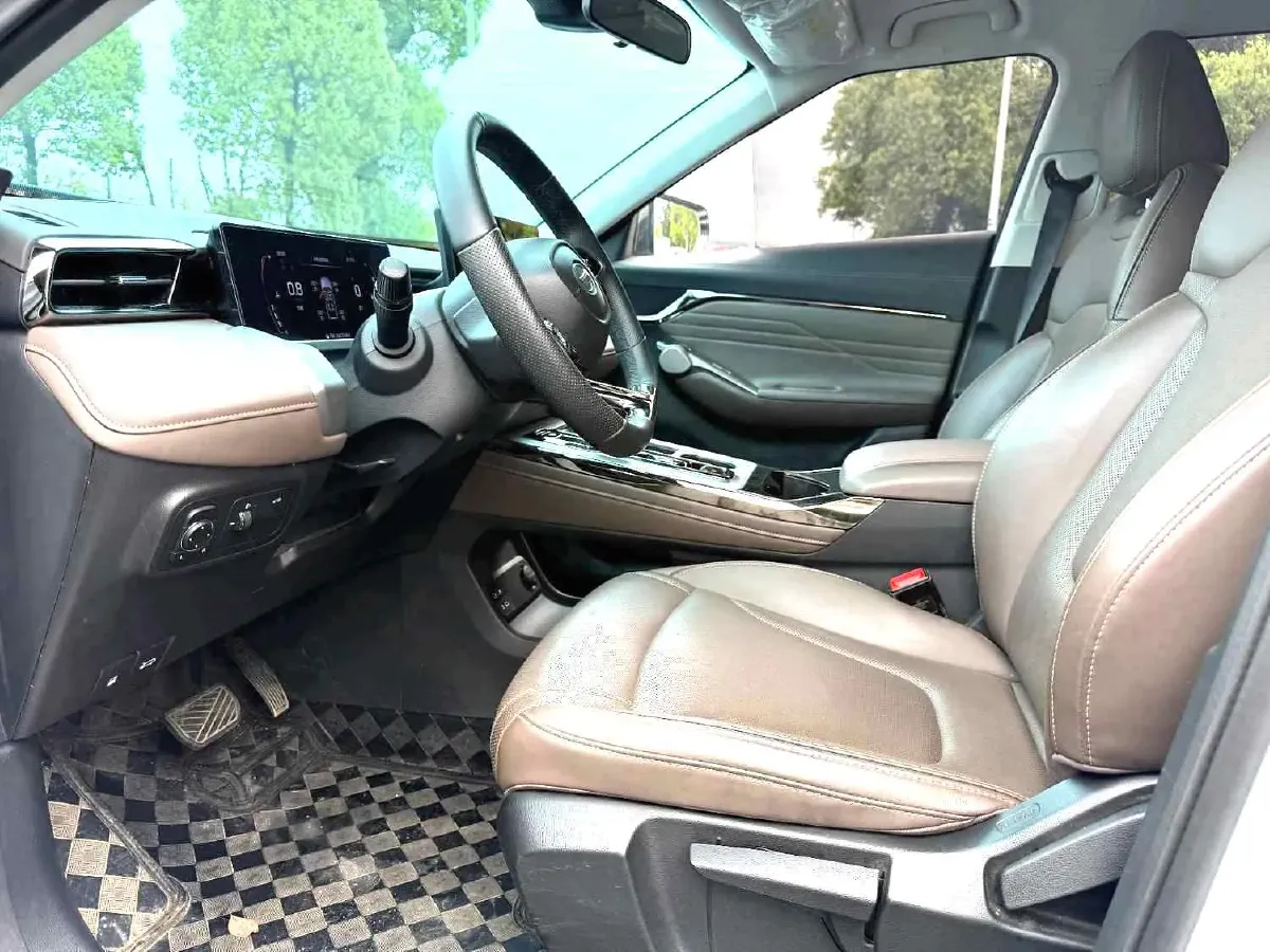 2024 GAC Trumpchi GS4 1.5T 177HP L4 7DCT,autocango,china used car exporter,china ev exporter,chinese used car exporter,chinese used ev exporter