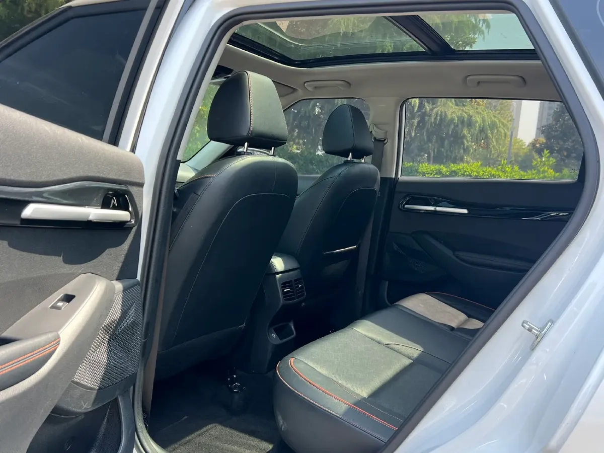 2023 Kia Seltos 1.5L 115HP L4 CVT,autocango,china used car exporter,china ev exporter,chinese used car exporter,chinese used ev exporter