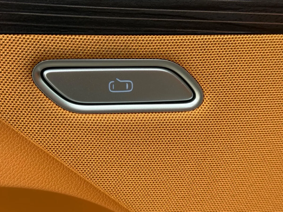 2025 DongFeng eπ eπ008 1.5T 147HP L4 REEV 34.32KWH,autocango,china used car exporter,china ev exporter,chinese used car exporter,chinese used ev exporter