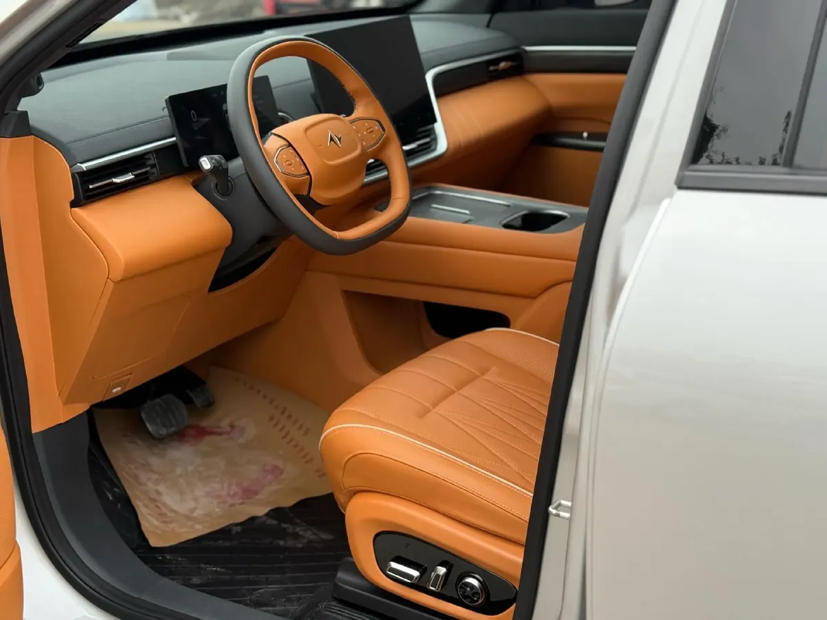 2025 DongFeng eπ eπ008 1.5T 147HP L4 REEV 34.32KWH,autocango,china used car exporter,china ev exporter,chinese used car exporter,chinese used ev exporter