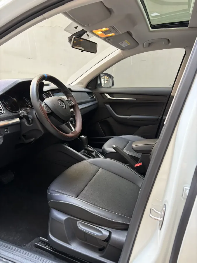 2023 Skoda Kamiq 1.5L 109HP L4 6AT,autocango,china used car exporter,china ev exporter,chinese used car exporter,chinese used ev exporter