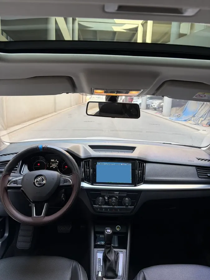 2023 Skoda Kamiq 1.5L 109HP L4 6AT,autocango,china used car exporter,china ev exporter,chinese used car exporter,chinese used ev exporter