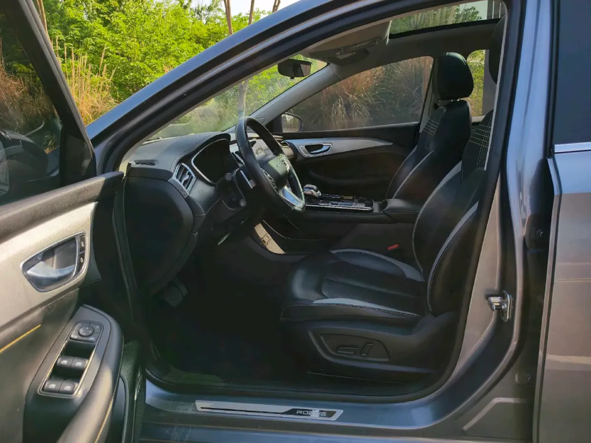 2020 Roewe i6 MAX 1.5T 173HP L4 7DCT,autocango,china used car exporter,china ev exporter,chinese used car exporter,chinese used ev exporter