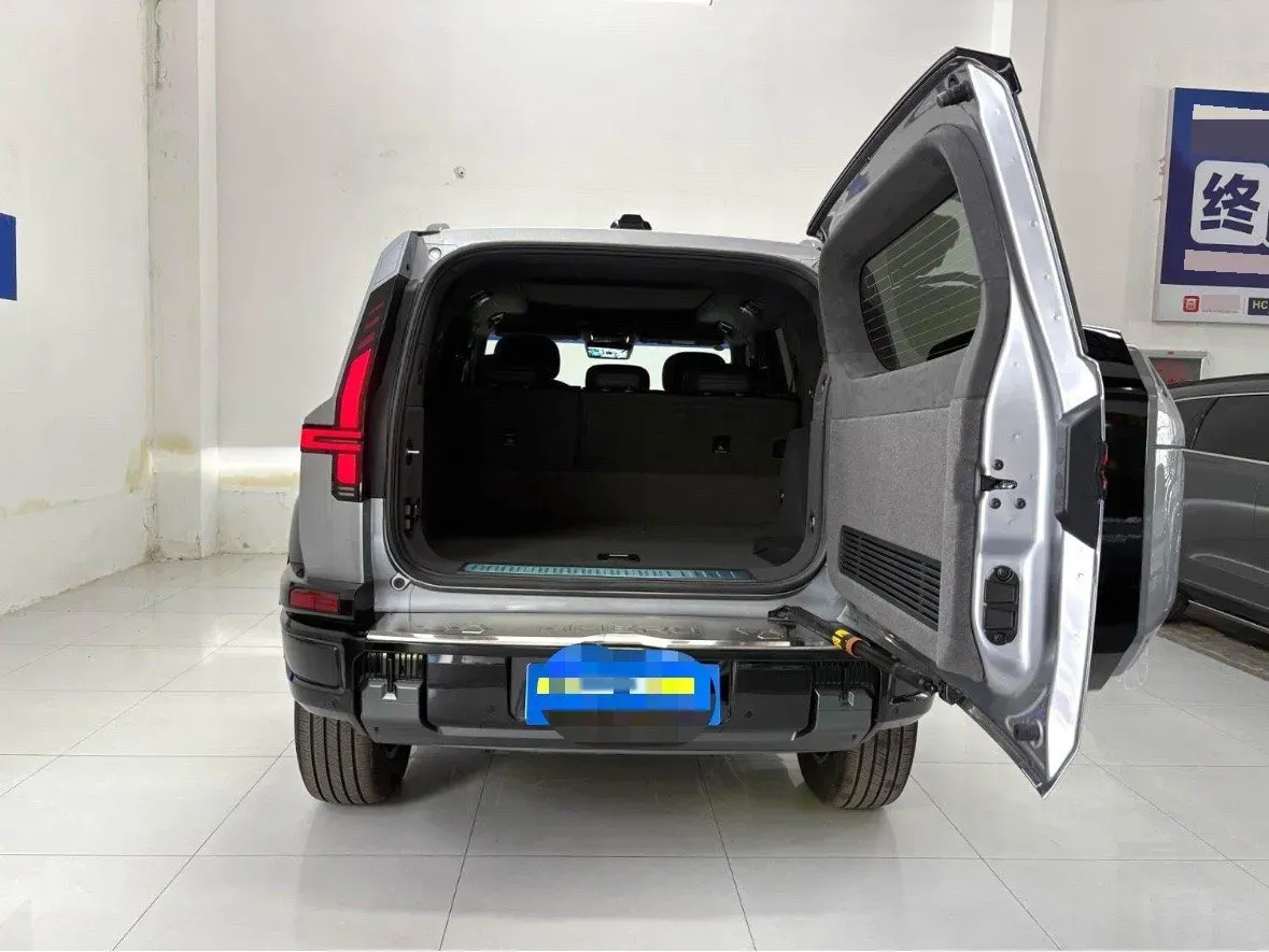 2025 Jetour Zongheng G700 2.0T 211HP L4 2DHT PHEV,autocango,china used car exporter,china ev exporter,chinese used car exporter,chinese used ev exporter