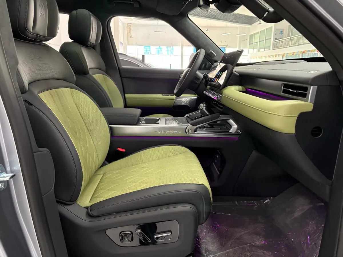 2025 Jetour Zongheng G700 2.0T 211HP L4 2DHT PHEV,autocango,china used car exporter,china ev exporter,chinese used car exporter,chinese used ev exporter