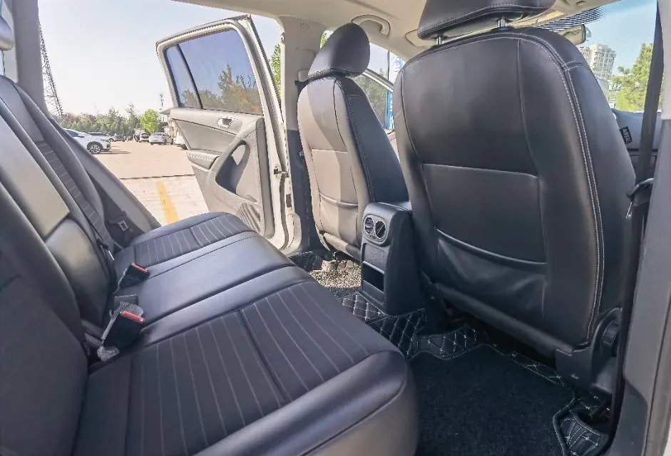 2017 MAXUS T60 2.0T 224HP L4 6AT,autocango,china used car exporter,china ev exporter,chinese used car exporter,chinese used ev exporter