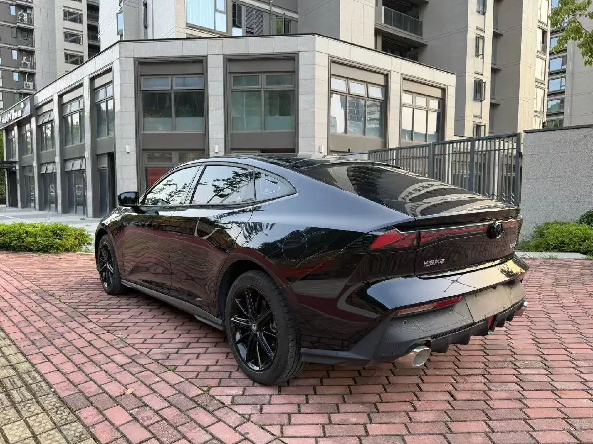 2023 ChangAn UNI-V iDD 1.5T 170HP L4 6TCT PHEV 18.4KWH,autocango,china used car exporter,china ev exporter,chinese used car exporter,chinese used ev exporter