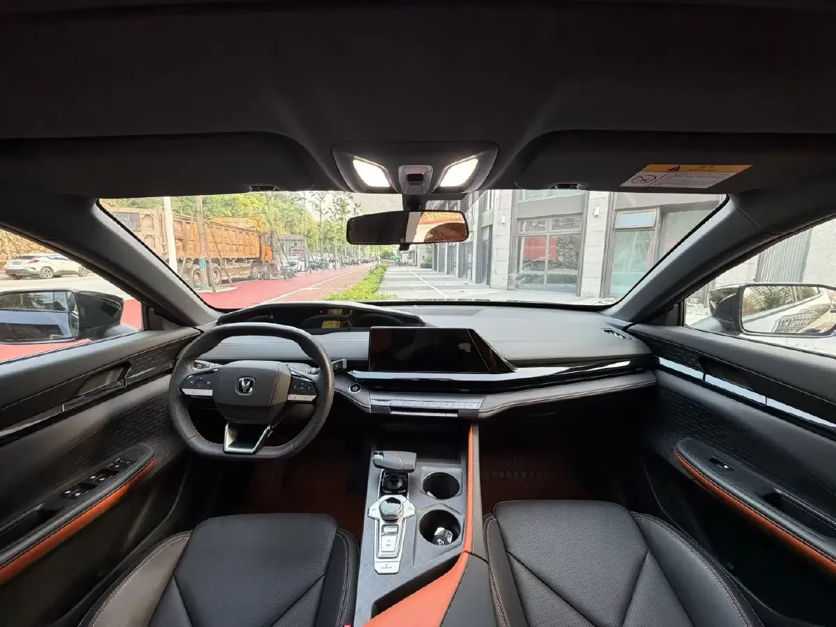 2023 ChangAn UNI-V iDD 1.5T 170HP L4 6TCT PHEV 18.4KWH,autocango,china used car exporter,china ev exporter,chinese used car exporter,chinese used ev exporter