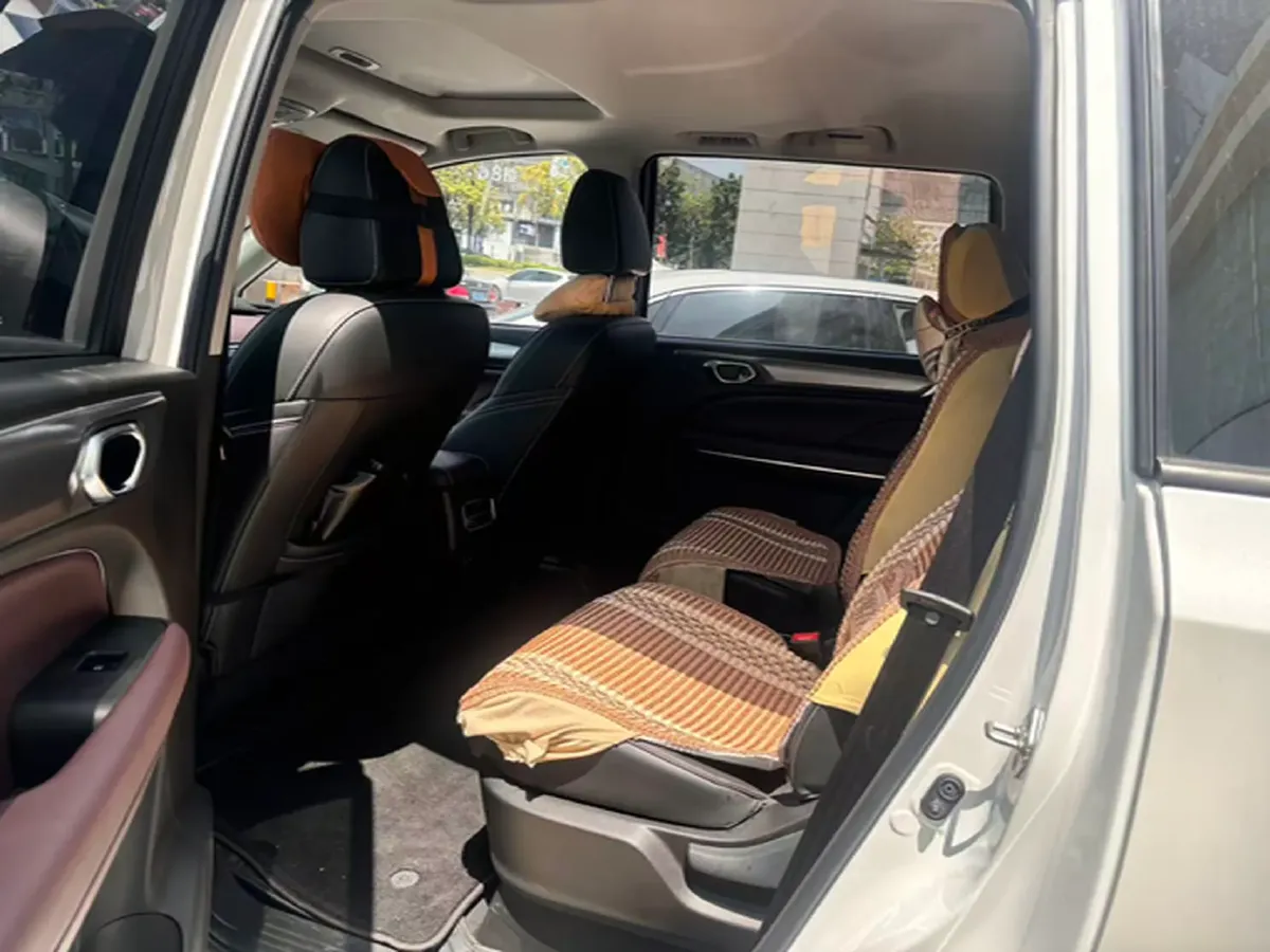 2023 GAC Trumpchi M6 1.5T 177HP L4 7DCT,autocango,china used car exporter,china ev exporter,chinese used car exporter,chinese used ev exporter