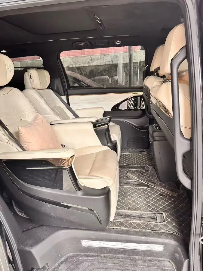 2023 GAC Trumpchi M8 2.0T 252HP L4 8AT,autocango,china used car exporter,china ev exporter,chinese used car exporter,chinese used ev exporter