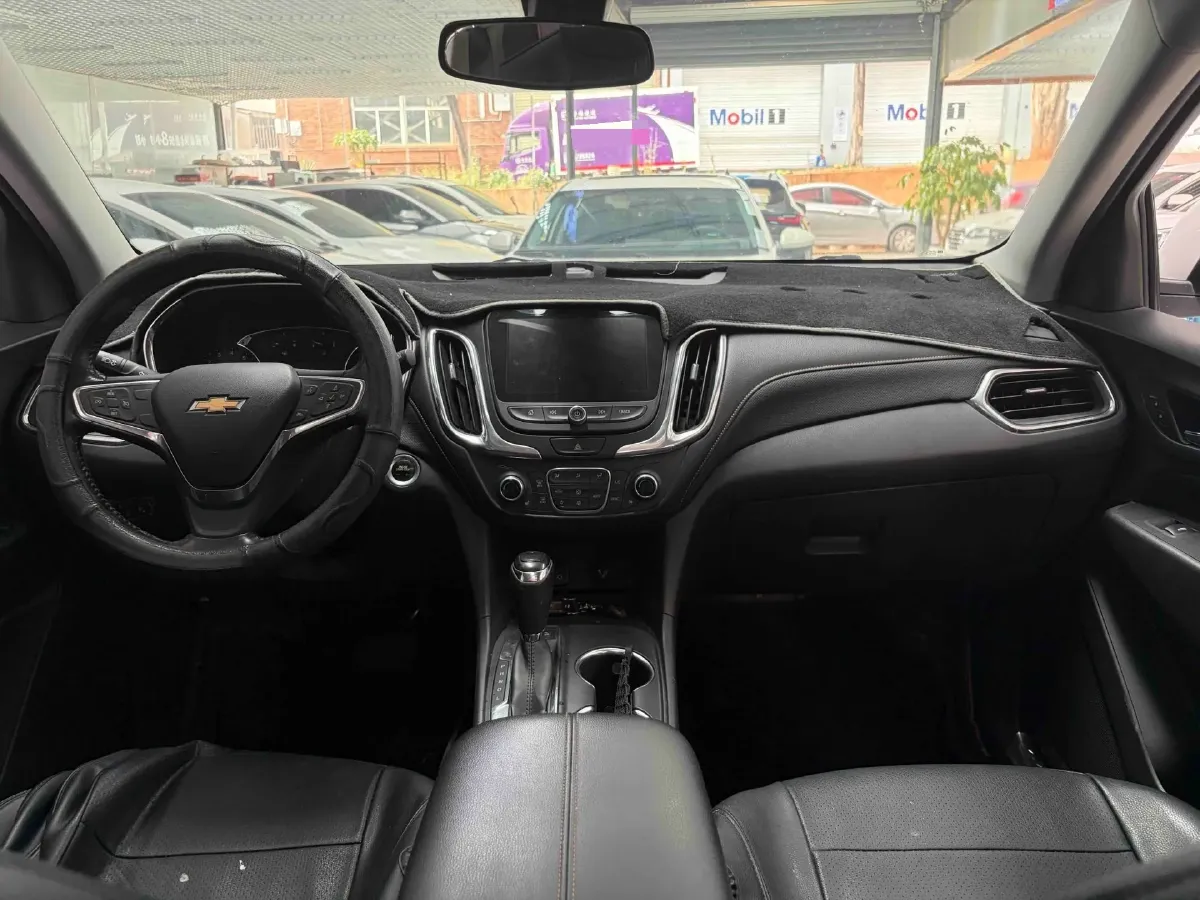 2018 Chevrolet Equinox 2.0T 260HP L4 9AT,autocango,china used car exporter,china ev exporter,chinese used car exporter,chinese used ev exporter