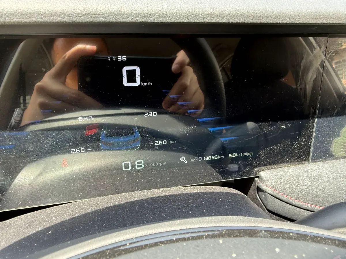 2023 Roewe i5 1.5L 129HP L4 5MT,autocango,china used car exporter,china ev exporter,chinese used car exporter,chinese used ev exporter