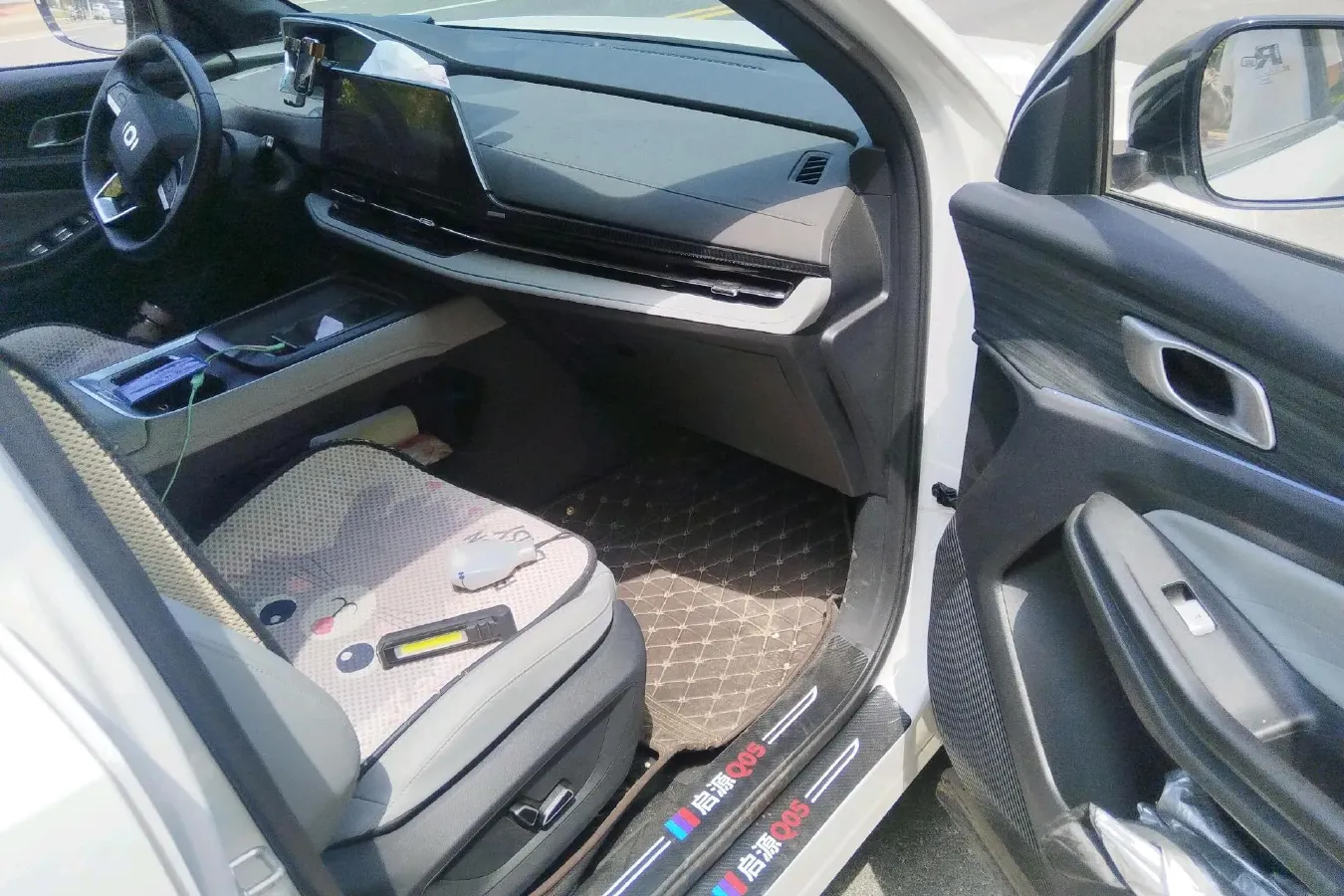 2025 ChangAn QiYuan Q05 Classic 1.5L 98HP L4 E-CVT PHEV 18.4KWH,autocango,china used car exporter,china ev exporter,chinese used car exporter,chinese used ev exporter