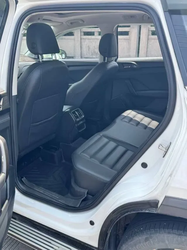 2019 MINI MINI 1.5T 102HP L3 7DCT,autocango,china used car exporter,china ev exporter,chinese used car exporter,chinese used ev exporter