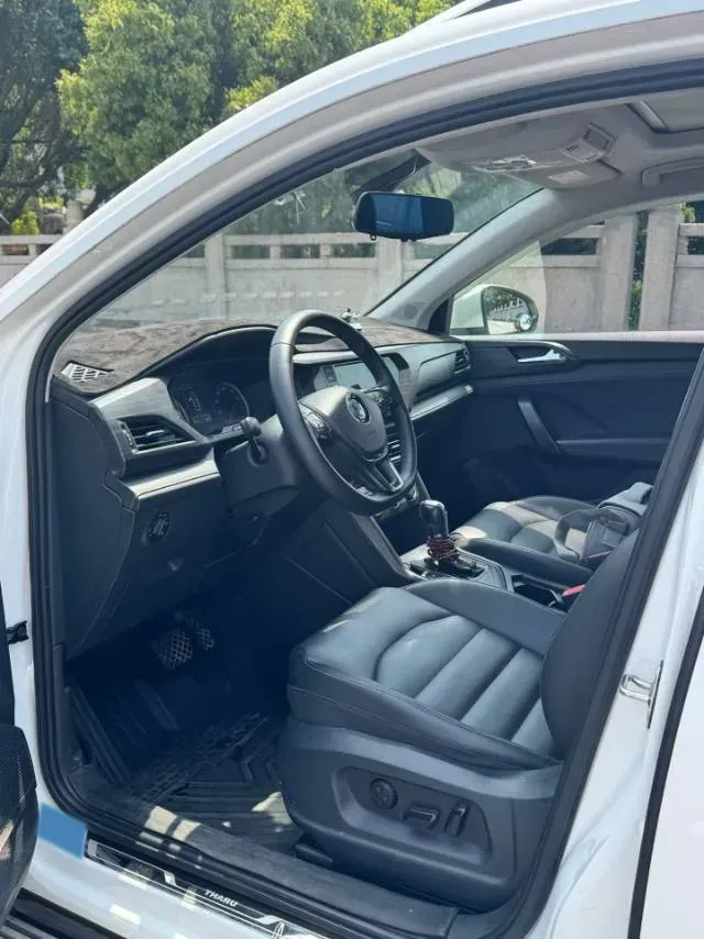 2019 MINI MINI 1.5T 102HP L3 7DCT,autocango,china used car exporter,china ev exporter,chinese used car exporter,chinese used ev exporter