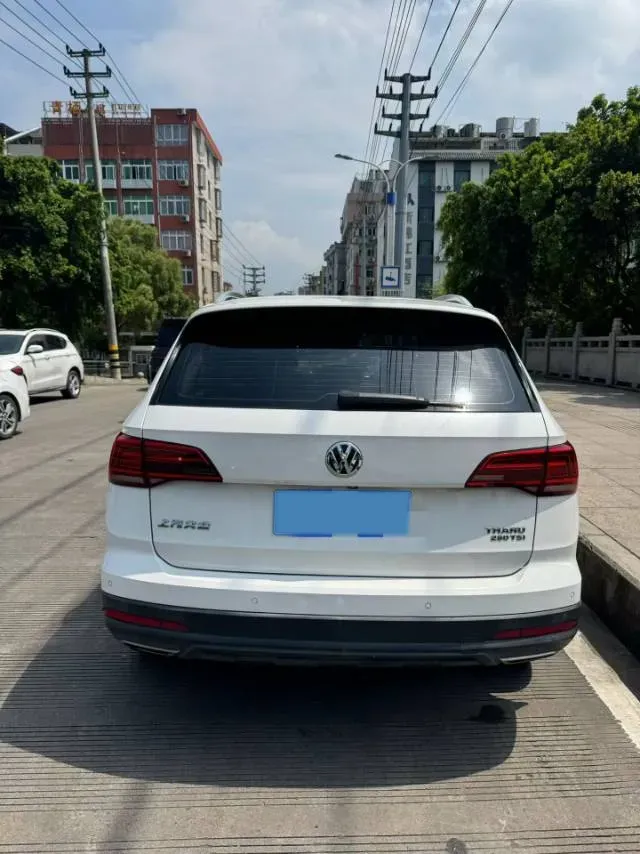 2019 MINI MINI 1.5T 102HP L3 7DCT,autocango,china used car exporter,china ev exporter,chinese used car exporter,chinese used ev exporter