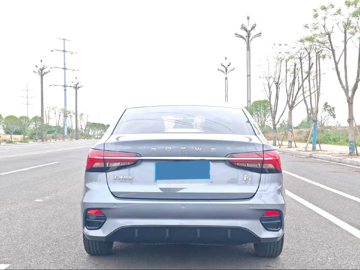 2021 Roewe i5 1.5L 120HP L4 CVT,autocango,china used car exporter,china ev exporter,chinese used car exporter,chinese used ev exporter