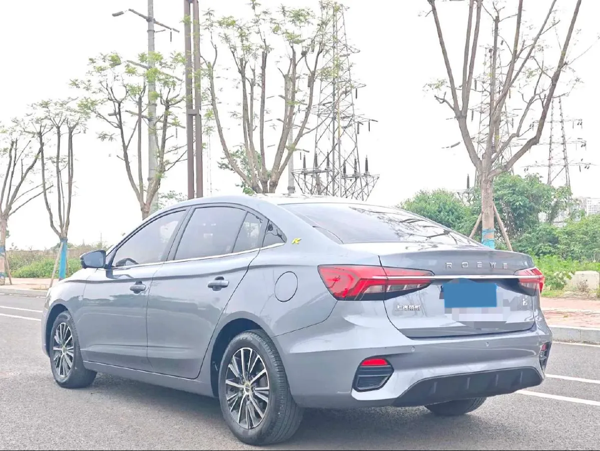 2021 Roewe i5 1.5L 120HP L4 CVT,autocango,china used car exporter,china ev exporter,chinese used car exporter,chinese used ev exporter