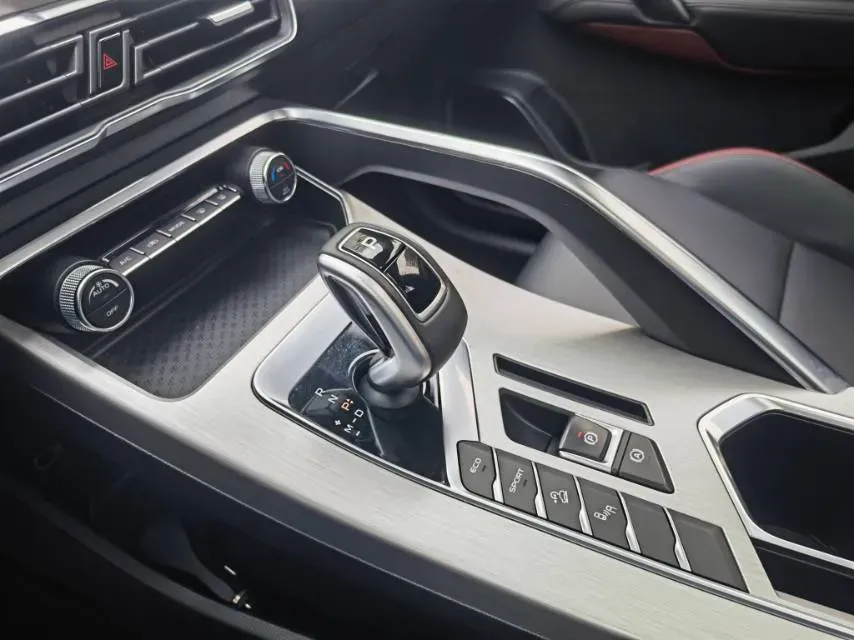 2020 Geely Coolray 1.5T 177HP L3 7DCT,autocango,china used car exporter,china ev exporter,chinese used car exporter,chinese used ev exporter