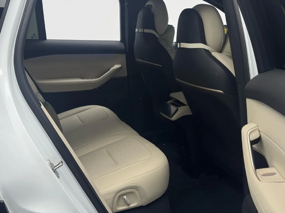 2024 NIO ES6 BEV 75KWH,autocango,china used car exporter,china ev exporter,chinese used car exporter,chinese used ev exporter