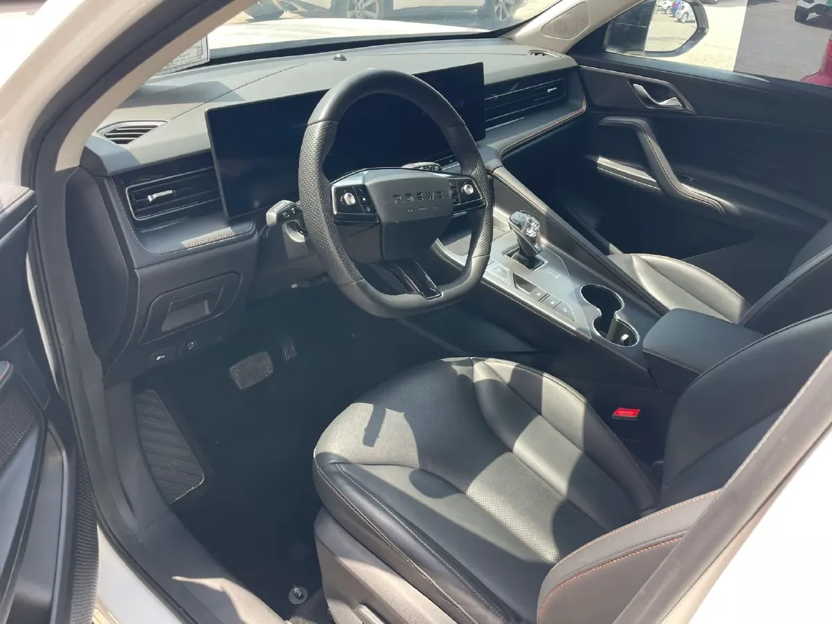 2023 Roewe RX5 1.5T 188HP L4 7DCT,autocango,china used car exporter,china ev exporter,chinese used car exporter,chinese used ev exporter