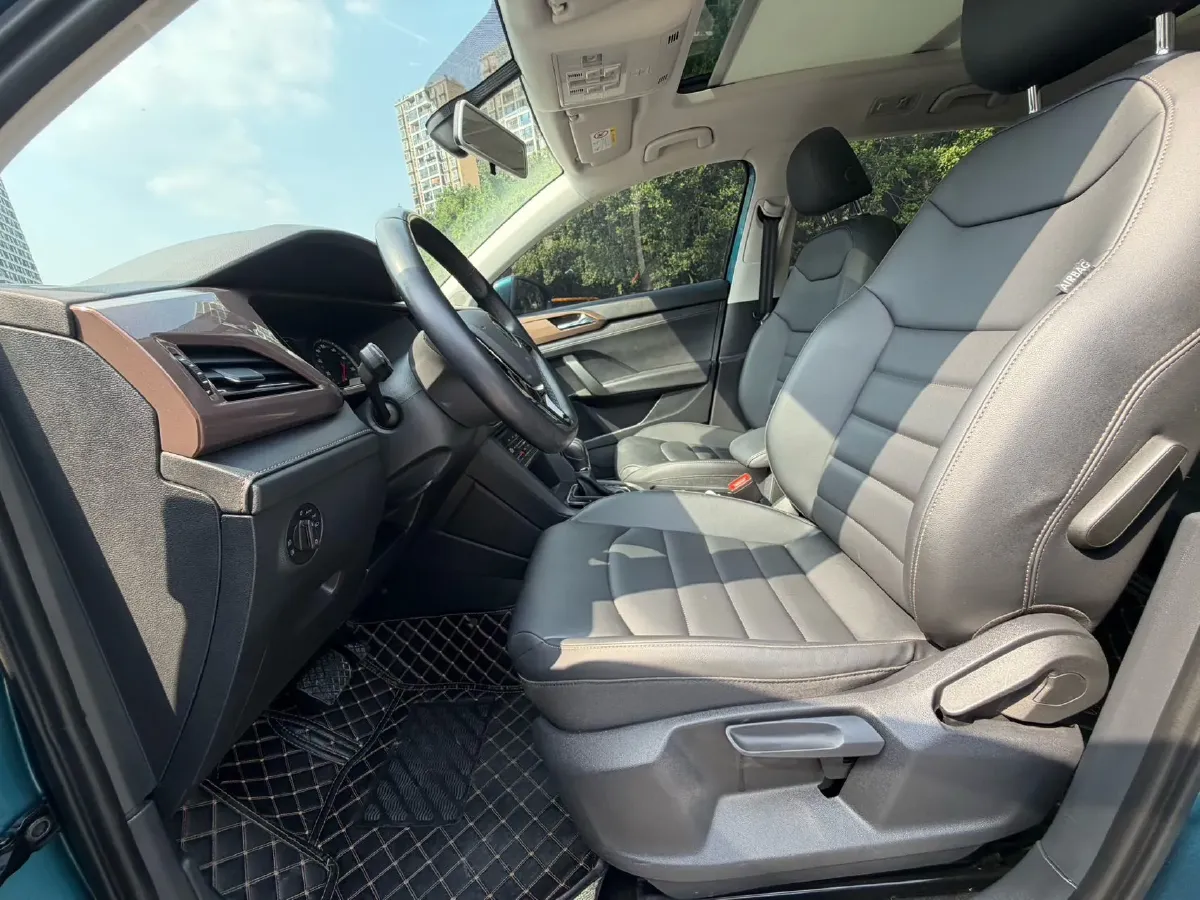 2021 Volkswagen Tharu 1.4T 150HP L4 7DCT,autocango,china used car exporter,china ev exporter,chinese used car exporter,chinese used ev exporter