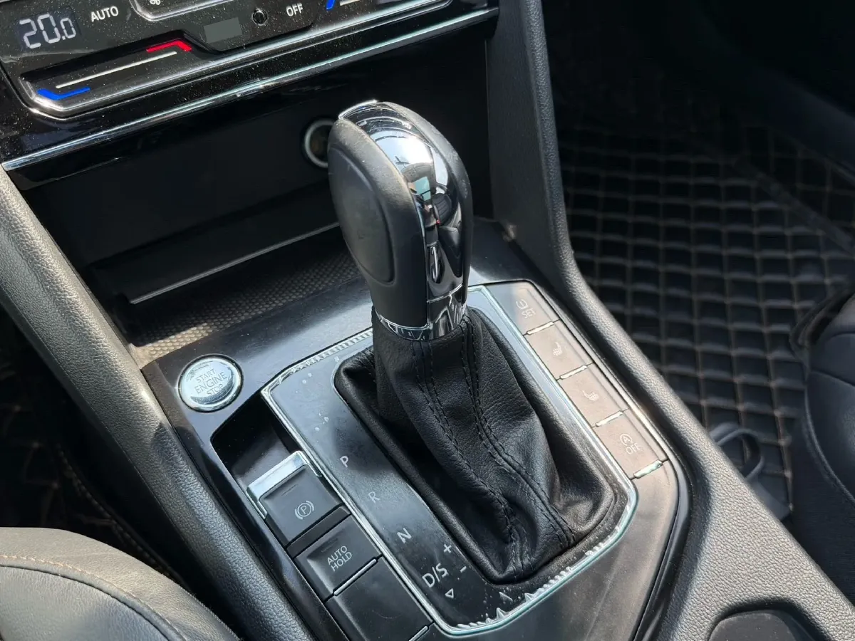 2021 Volkswagen Tharu 1.4T 150HP L4 7DCT,autocango,china used car exporter,china ev exporter,chinese used car exporter,chinese used ev exporter