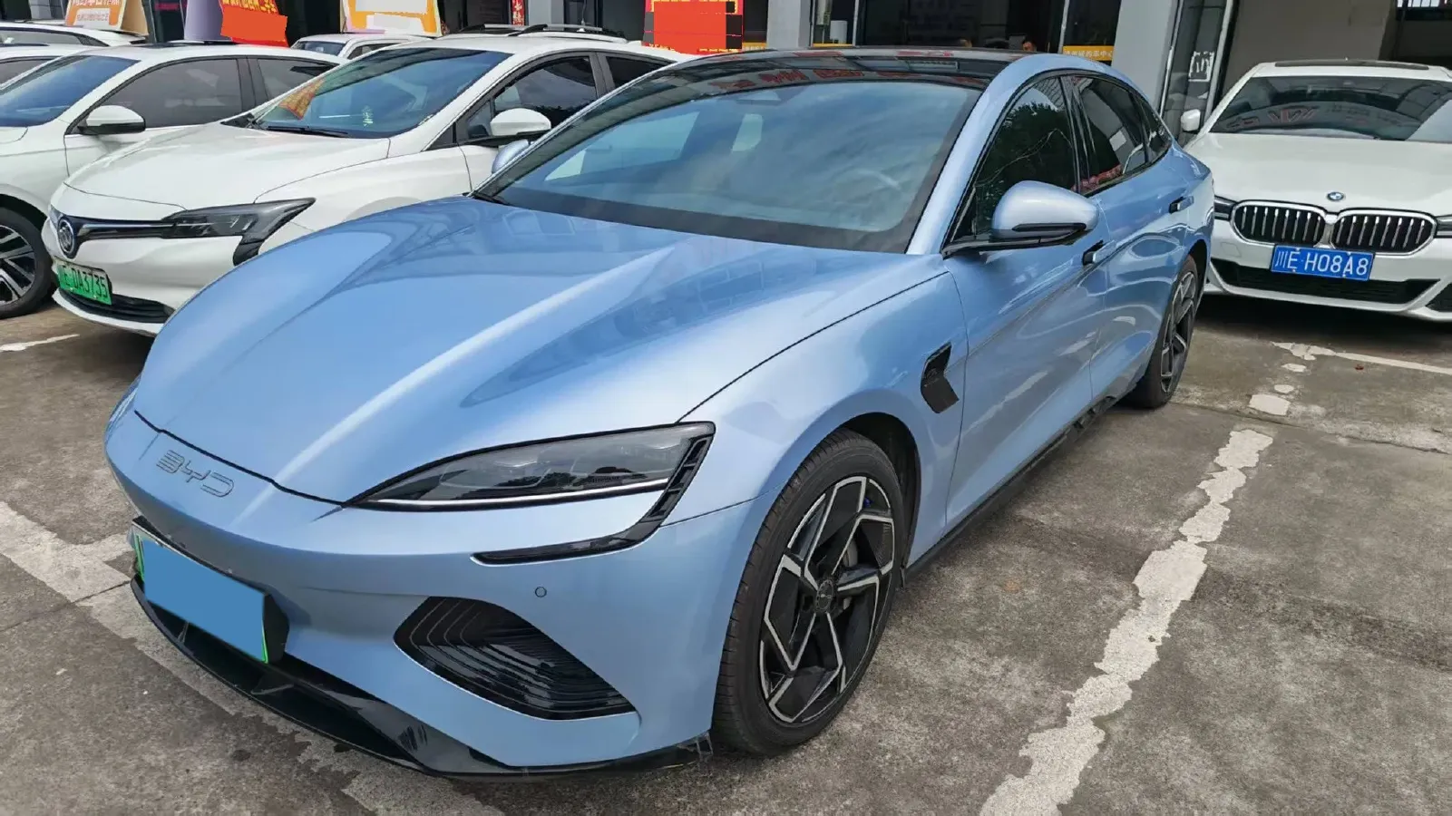 2022 AITO AITO M5 Range Extended 125HP REEV 40KWH,autocango,china used car exporter,china ev exporter,chinese used car exporter,chinese used ev exporter