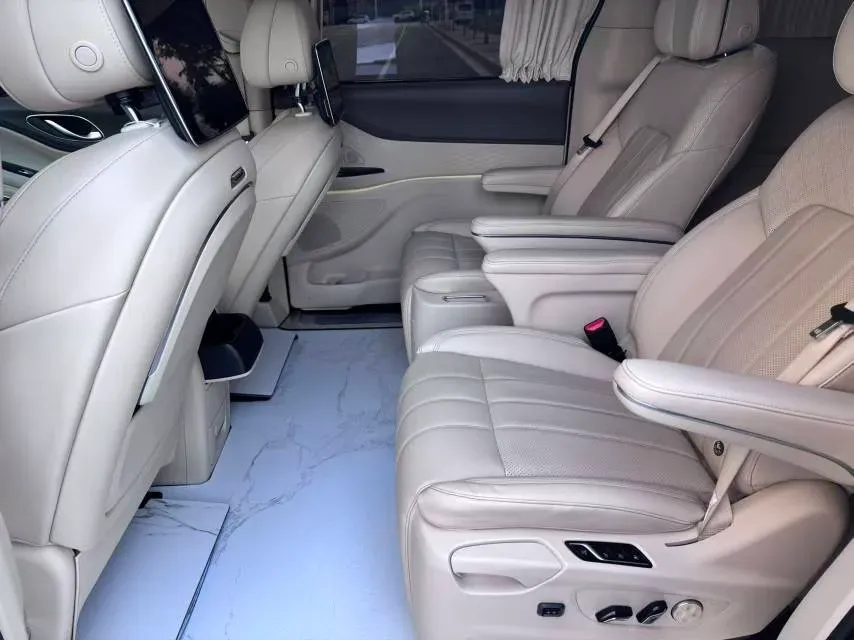 2022 Voyah Dream 1.5T 136HP L4 PHEV 25.57KWH,autocango,china used car exporter,china ev exporter,chinese used car exporter,chinese used ev exporter