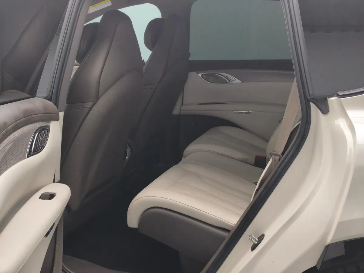 2023 IM LS7 BEV 90KWH,autocango,china used car exporter,china ev exporter,chinese used car exporter,chinese used ev exporter