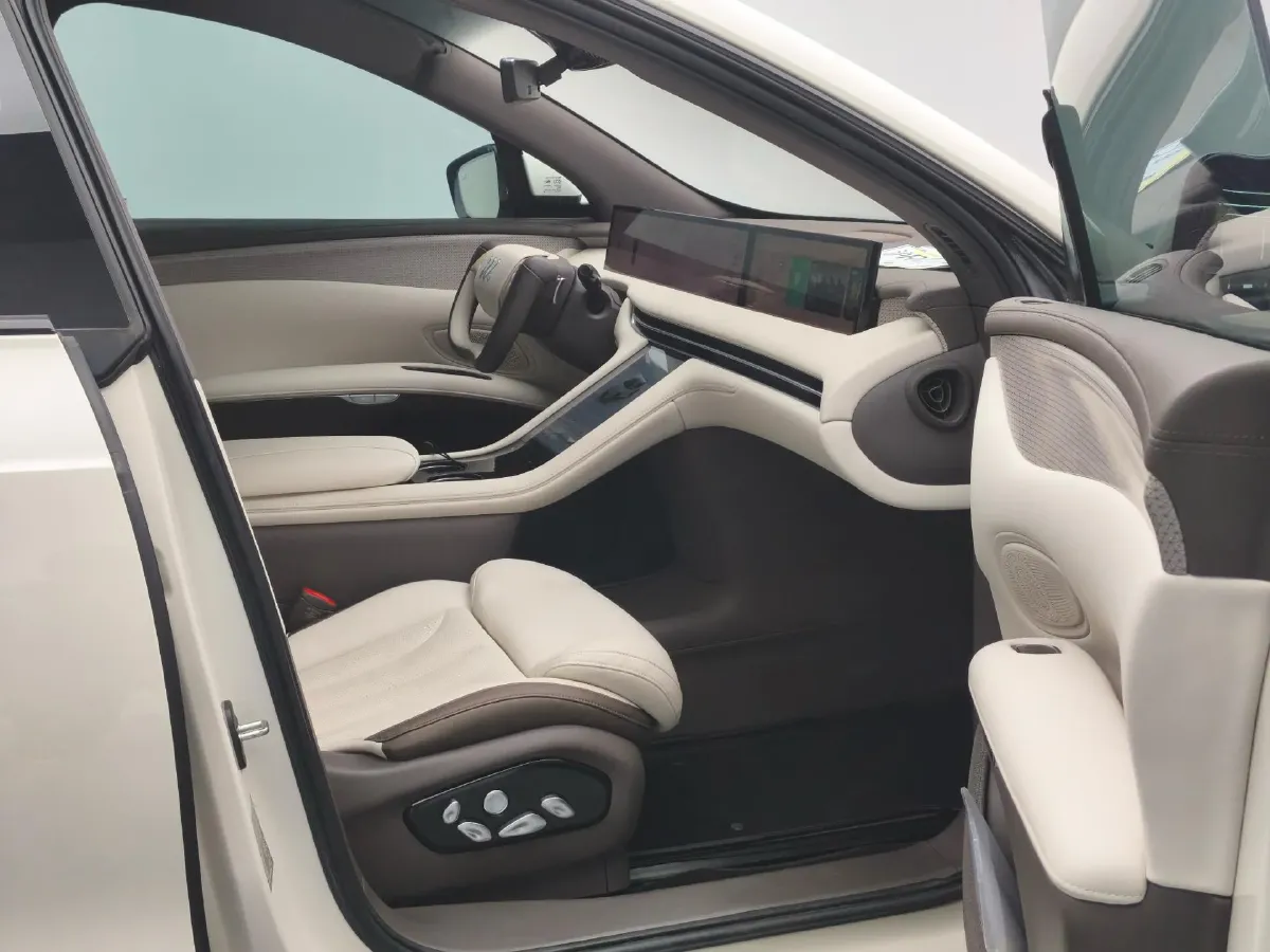 2023 IM LS7 BEV 90KWH,autocango,china used car exporter,china ev exporter,chinese used car exporter,chinese used ev exporter