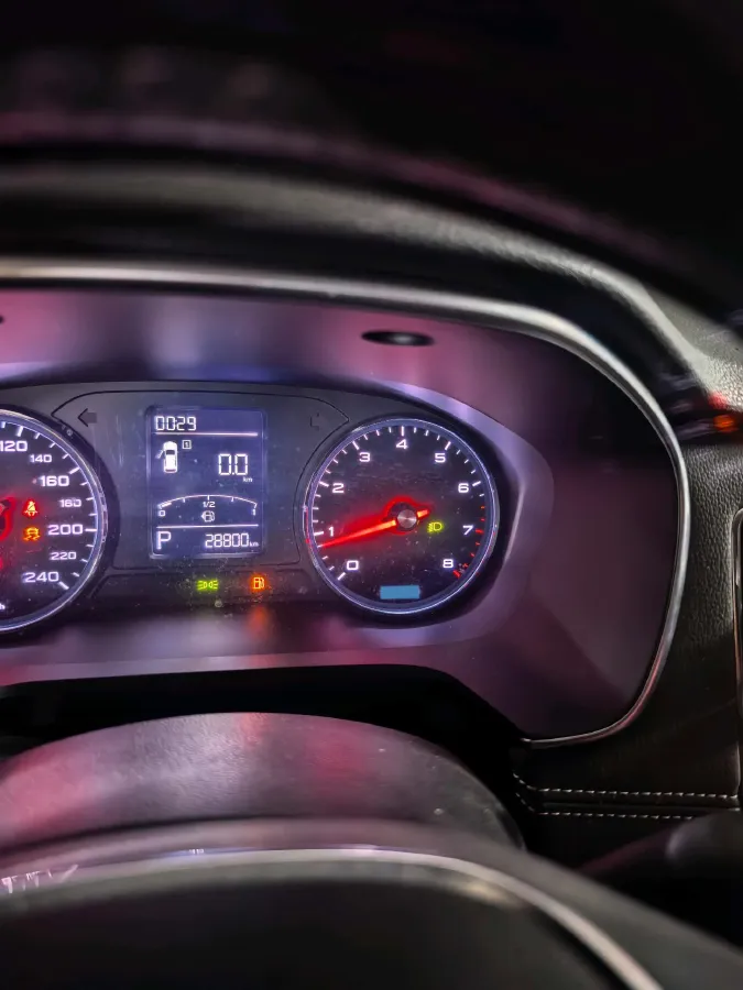 2019 Mitsubishi Eclipse Cross 1.5T 170HP L4 6MT,autocango,china used car exporter,china ev exporter,chinese used car exporter,chinese used ev exporter