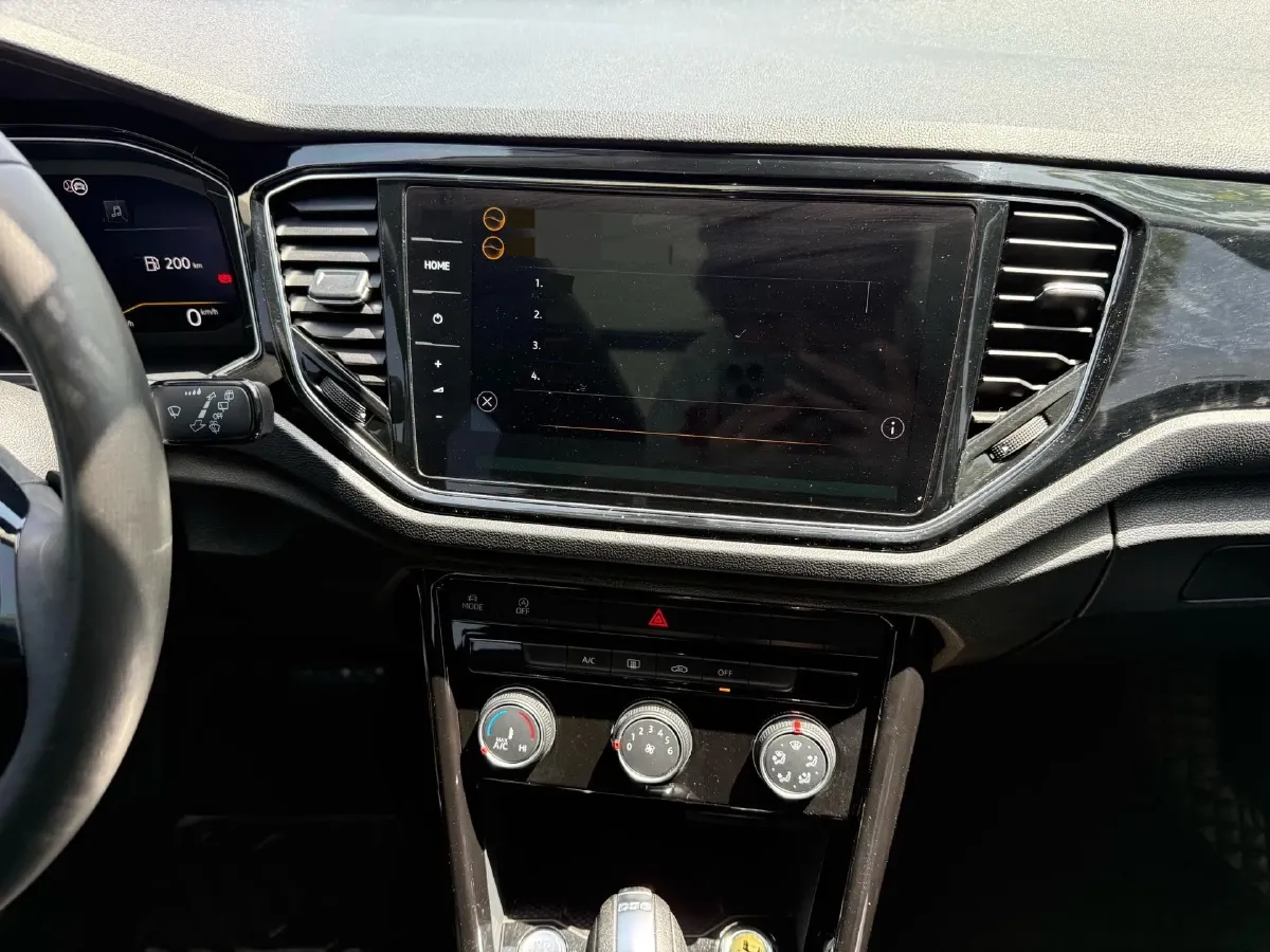 2021 Volkswagen T-Roc 1.4T 150HP L4 7DCT,autocango,china used car exporter,china ev exporter,chinese used car exporter,chinese used ev exporter